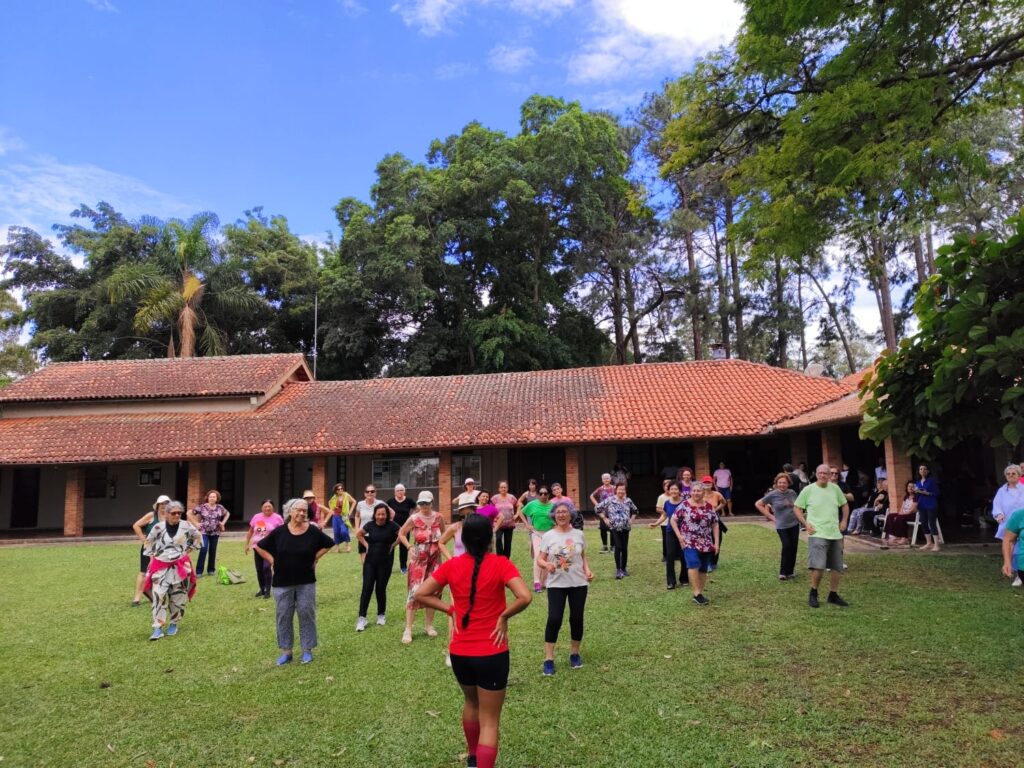 SPYC Day 2024 reuniu 80 idosos às margens da Represa de Guarapiranga